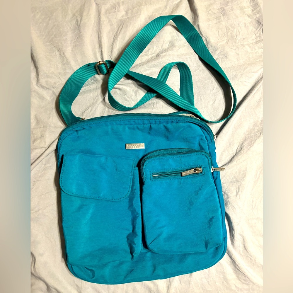 Baggalini Teal Cross Body bag 10x 1 x 11